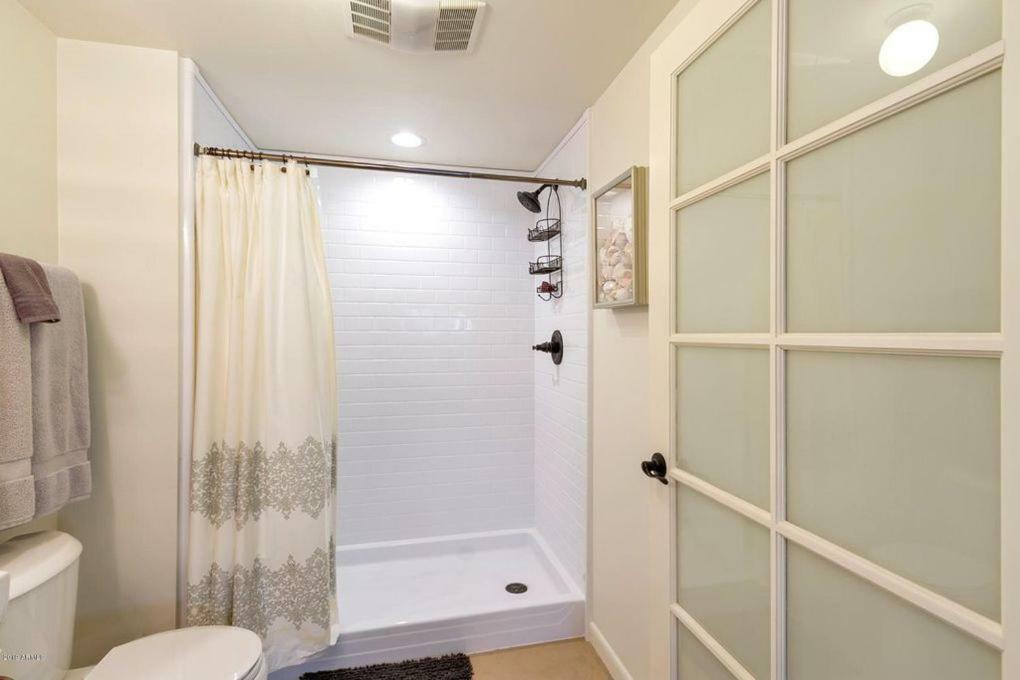 Best Little Guesthouse In Melrose! New Listing! Phoenix Luaran gambar